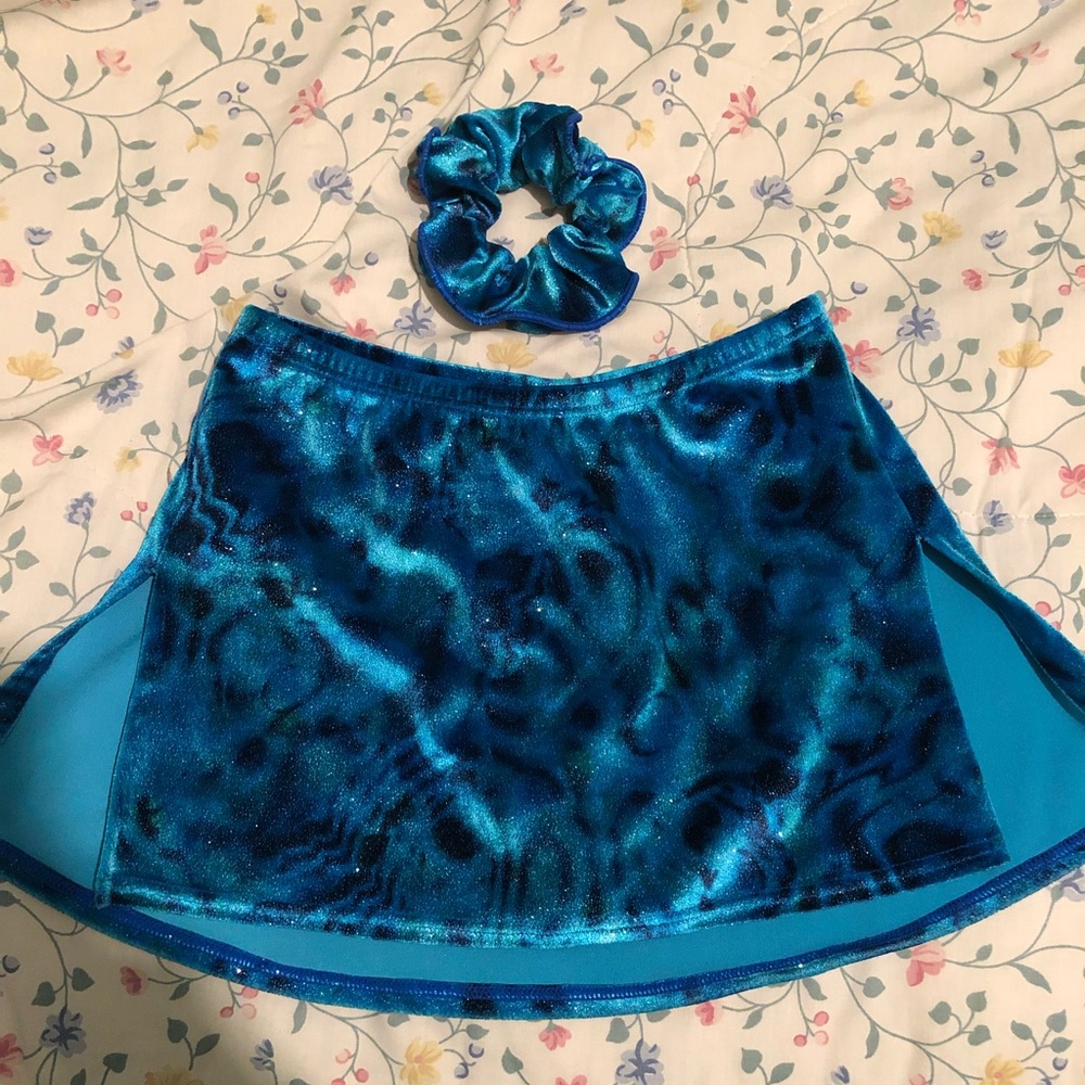 Figure skating skirt